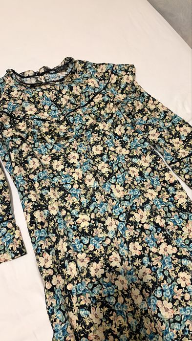 Рокля Zara , подходяща за бременни, размер М