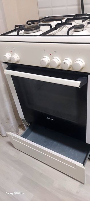 Продам Газовую плиту