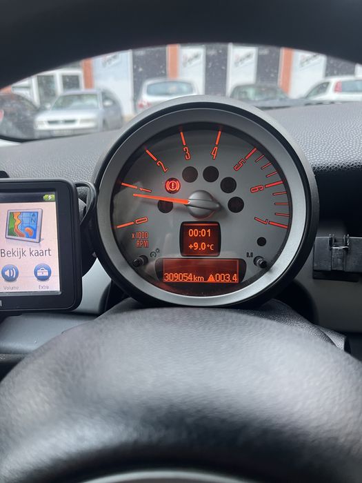 Mini Cooper 1.6 D 109 коня