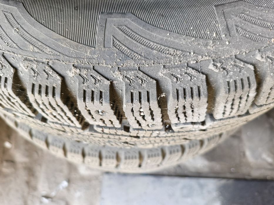 Шины зимние в сборе