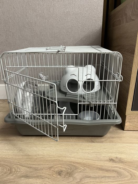 Продам клетку для хомяка