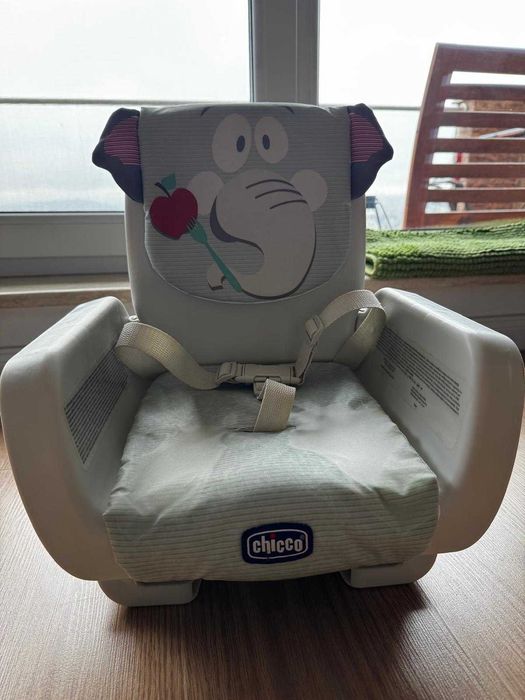 Scaun Masa Booster Chicco