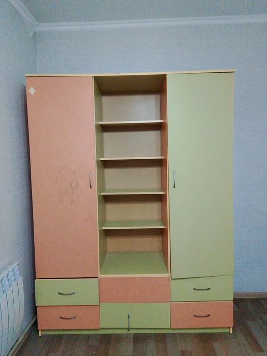 Шкаф сатылды. Біраз уақыт болды