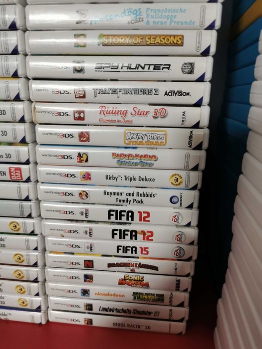 Vand/Schimb Colectie Lot 138 de jocuri (din 351) Nintendo 3DS ORIGINALE LA CUTIE in valoare de 4300 euro sau SCHIMB CU DIVERSE PRODUSE sau AUTO