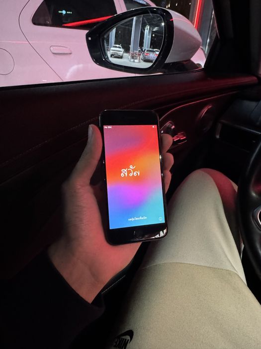 iphone SE 2020 64GB 74GB