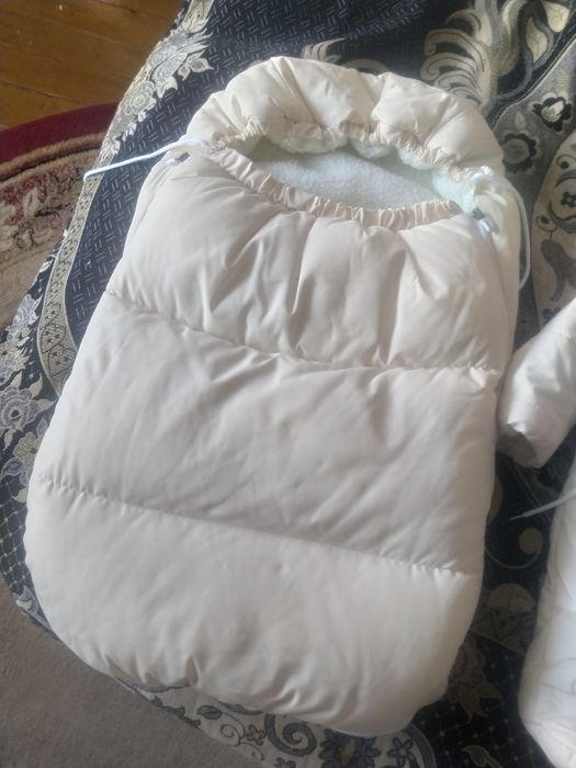 Продам детский комбинезон