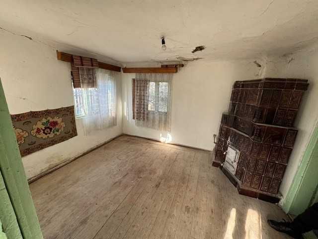 Casa Stoenesti cu teren 1600mp