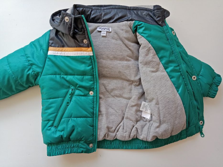 Демисезон. Куртка на 6-9 мес.