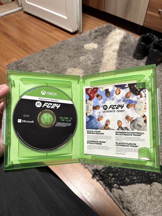 Fifa24 xbox ONE/SERIES X CD