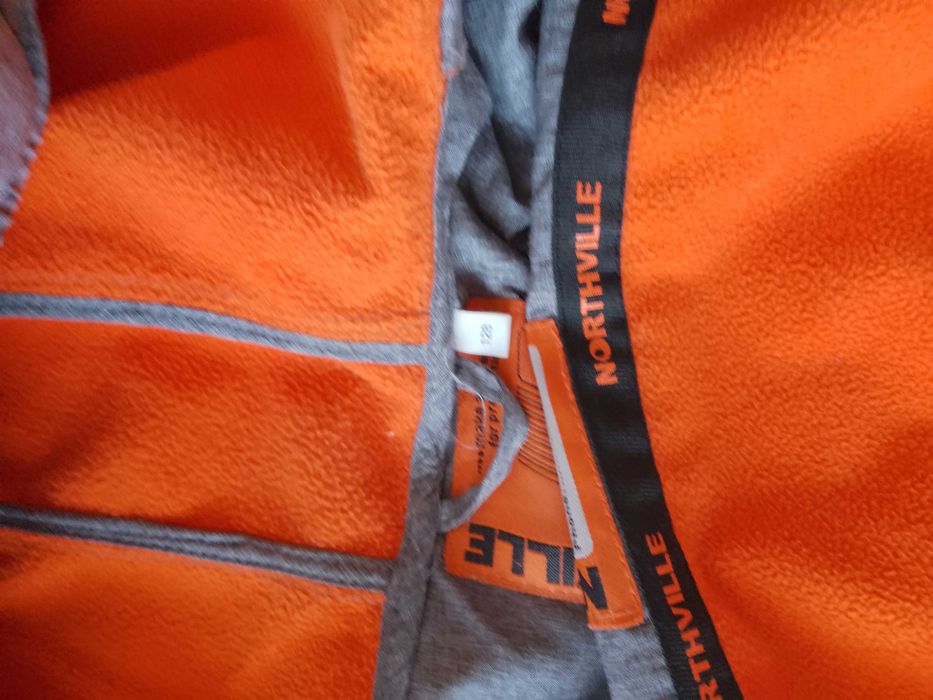 Vând geacă softshell 128