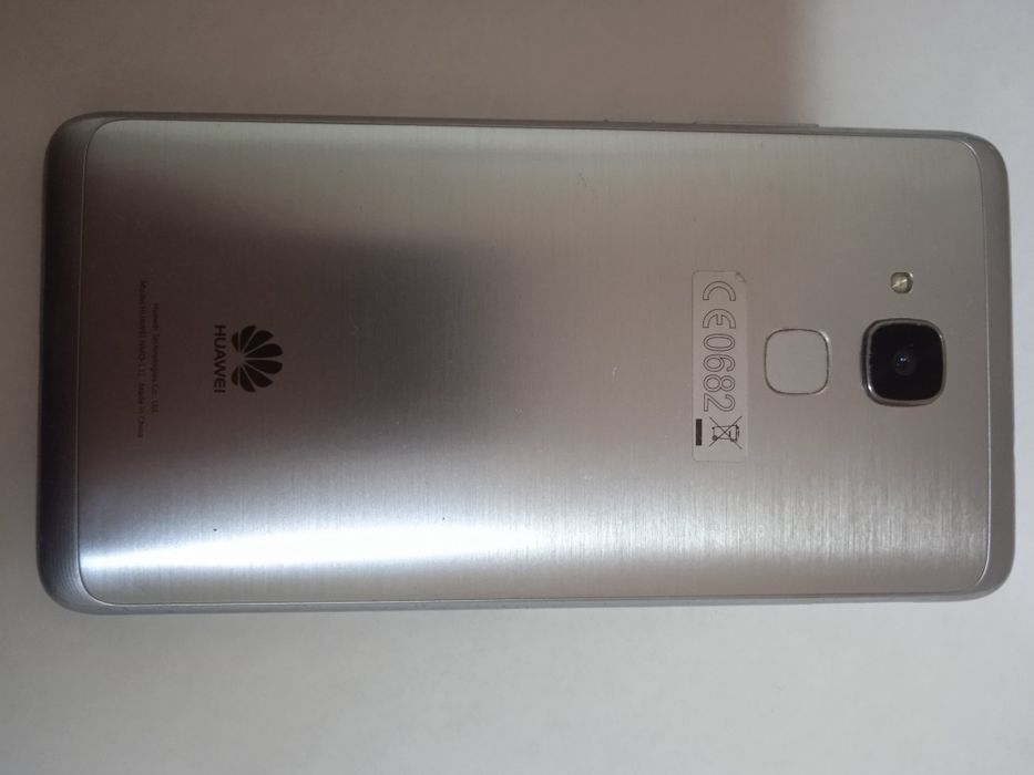 Мобильный телефон