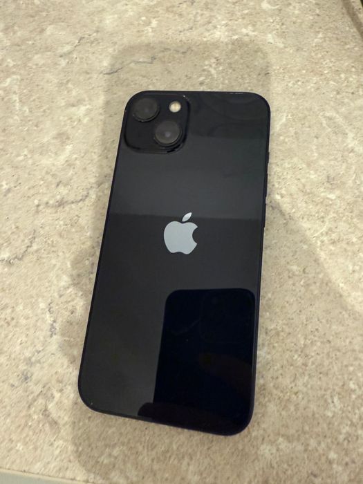 Vand/schimb iphone 13 black