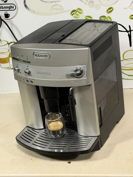 Кафемашина кафе автомат delonghi magnifica с гаранция