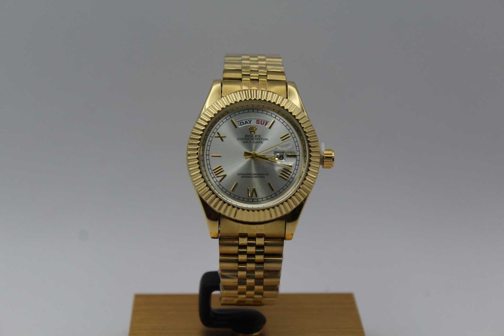 Женские наручные часы. Rolex - Батарея.