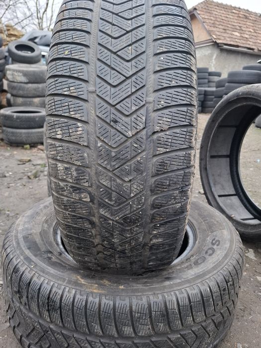 Vand 2 anvelope 265 65 17 pireli de iarna bune dot 2018
