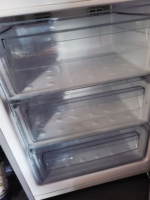 Продам холодильник Samsung