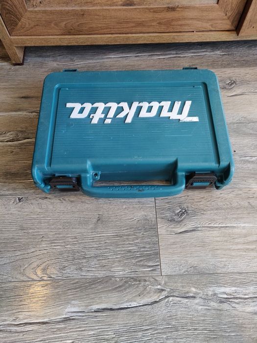 Mașină de înșurubat Makita DDF330D – 10.8V – 2 baterii + charger