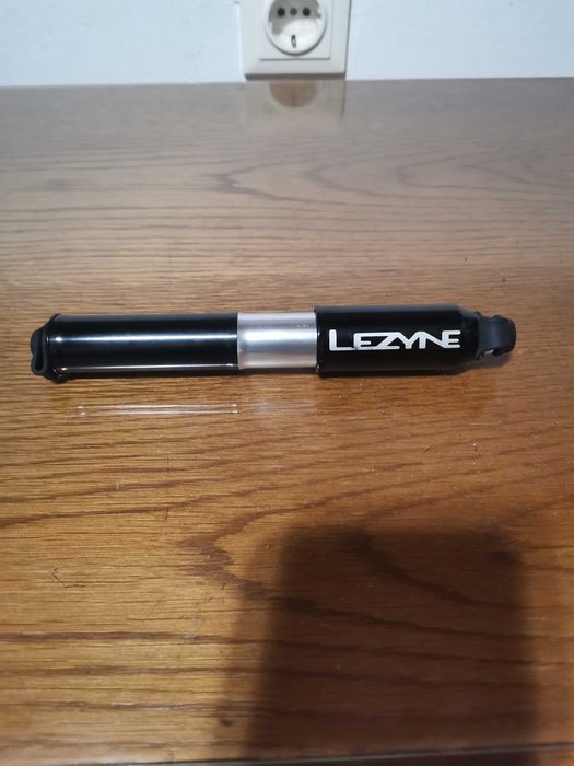 Pompa Lezyne aluminiu
