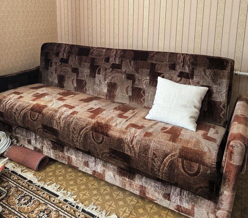 Диван советский книжка