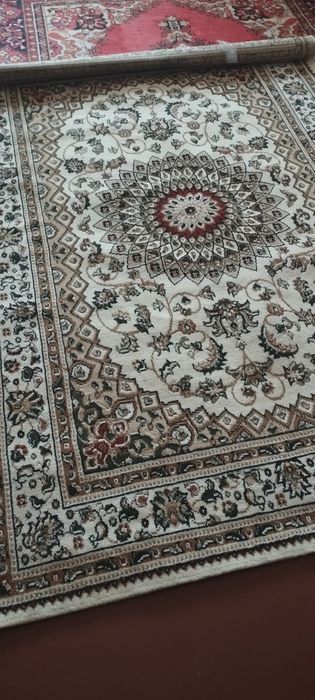 Продам ковёр 150 на 230