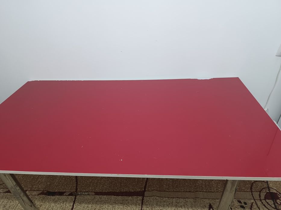 Стол мебель кухонная