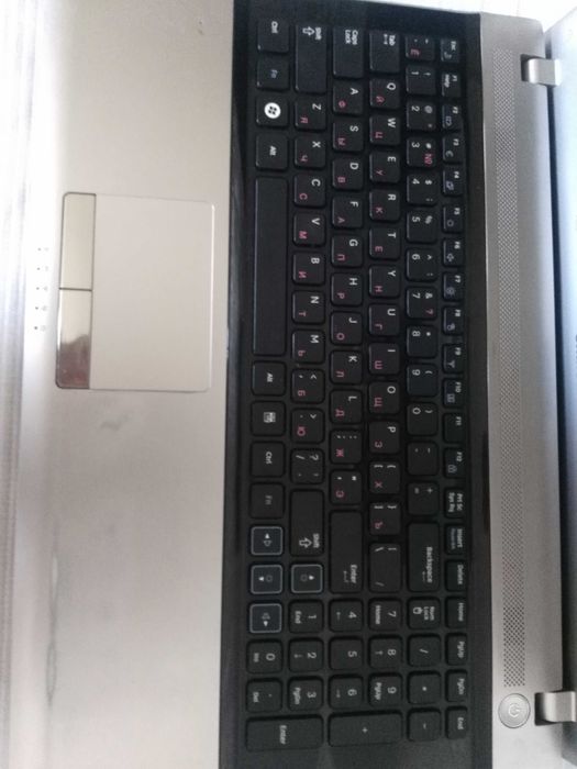 продается ноотбук SAMSUNG-RV509