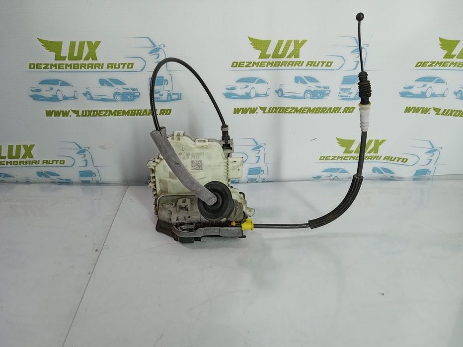 Broasca incuietoare dreapta fata 8x1837016c Audi A1 8X  [din 2010 pan