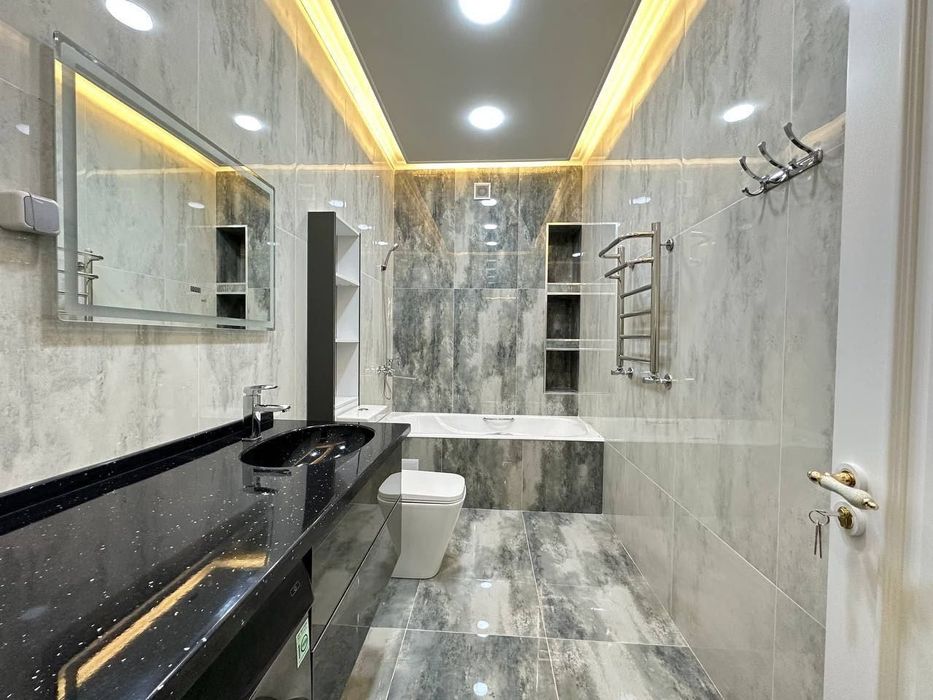 Dream House Продается 3 комнатная квартира ремонт 8-роддом, Глинка