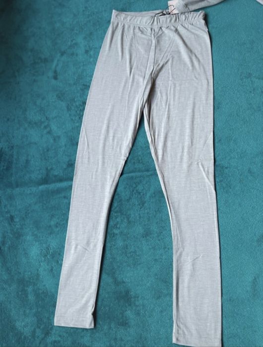 Compleu tricou si colanti