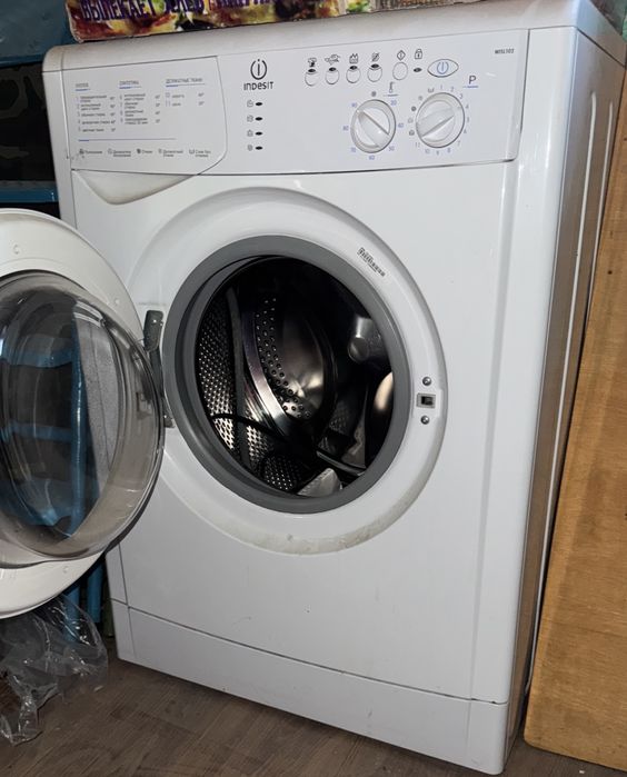 Продается Стиральная Машина