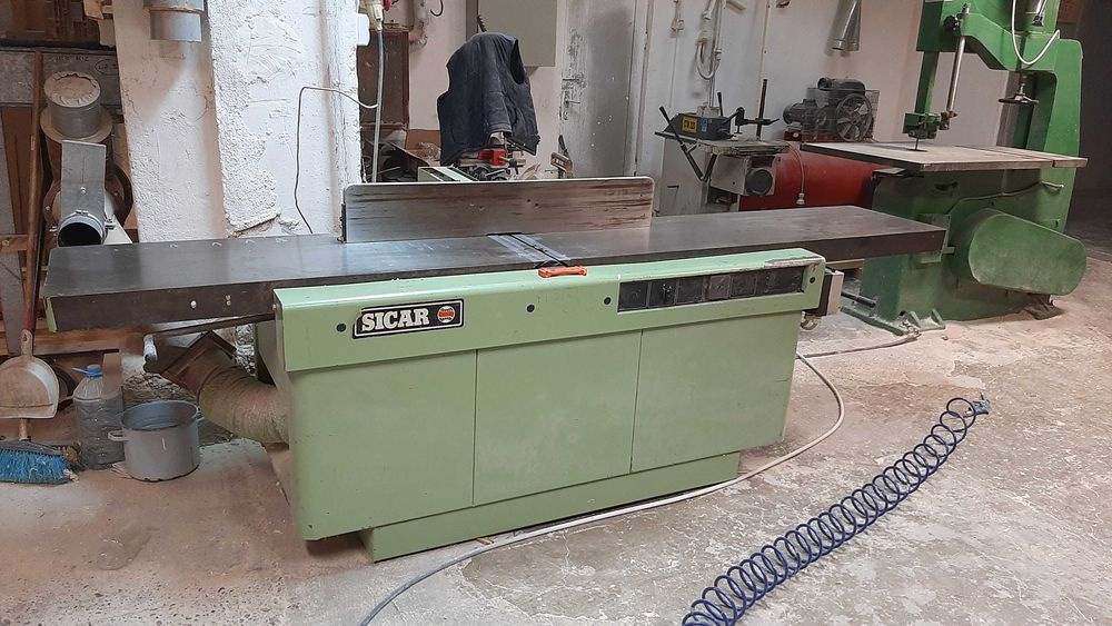 Abricht, abric, masina de indreptat