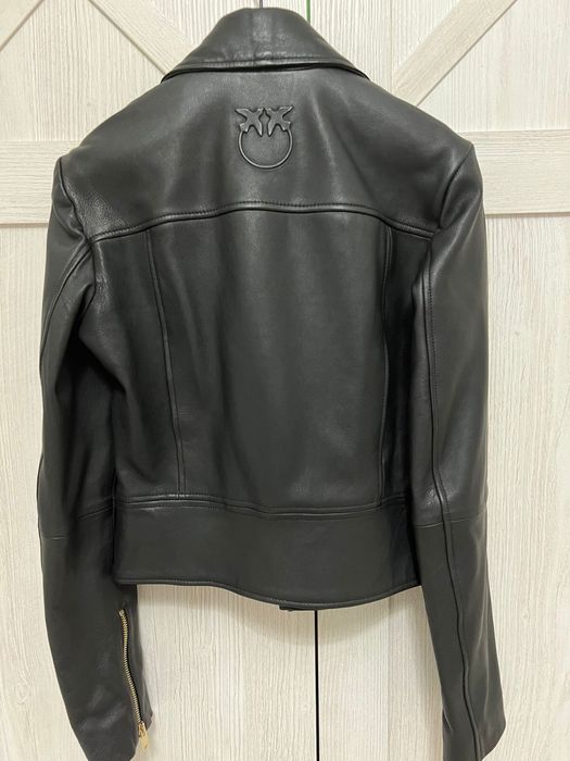 Pinko куртка кожаная