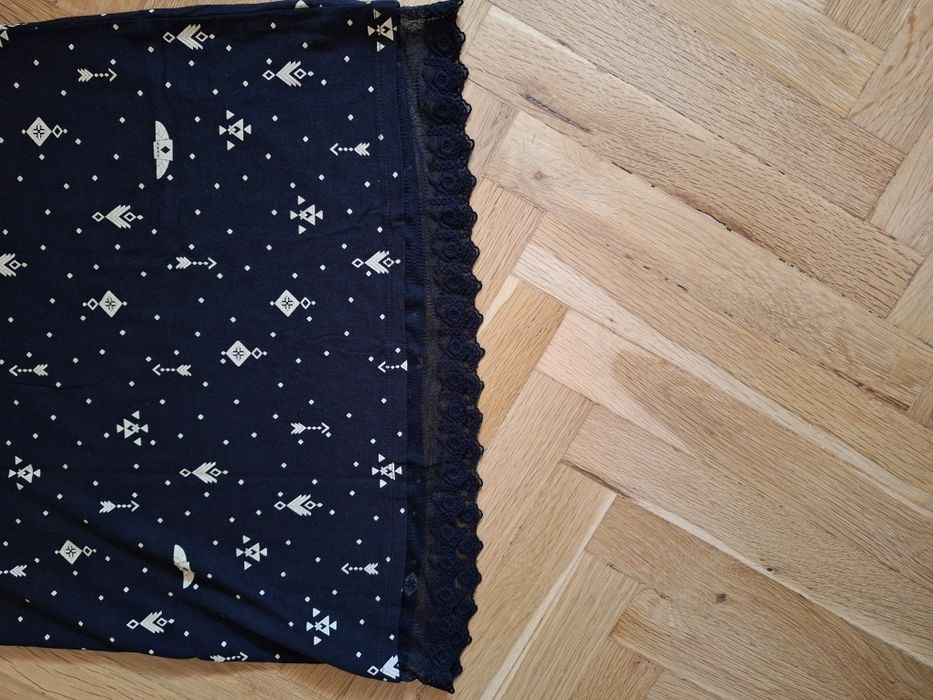 Малка черна рокля, марка House, размер М