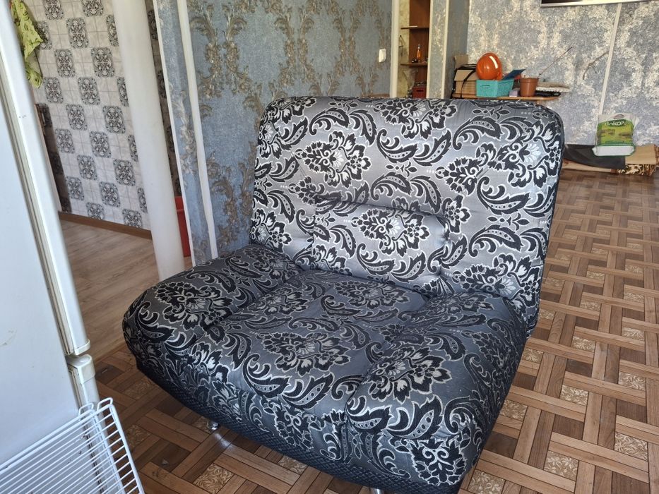Отдам за символическую цену, самовывоз.