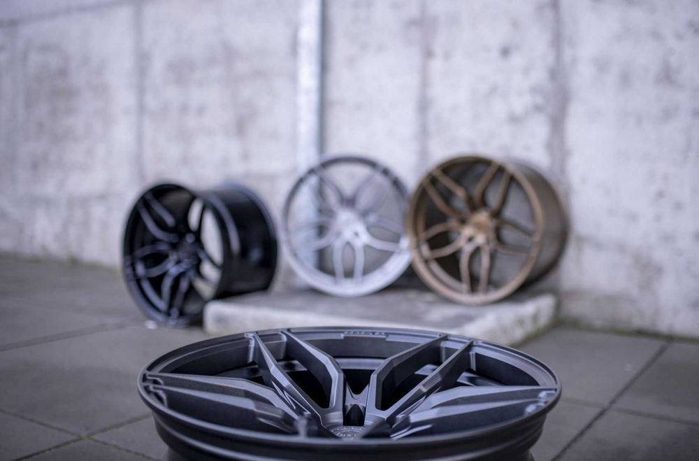 Jante Concaver CVR3 pentru Ford Mustang / BMW M3 M4 M5 / Audi RS