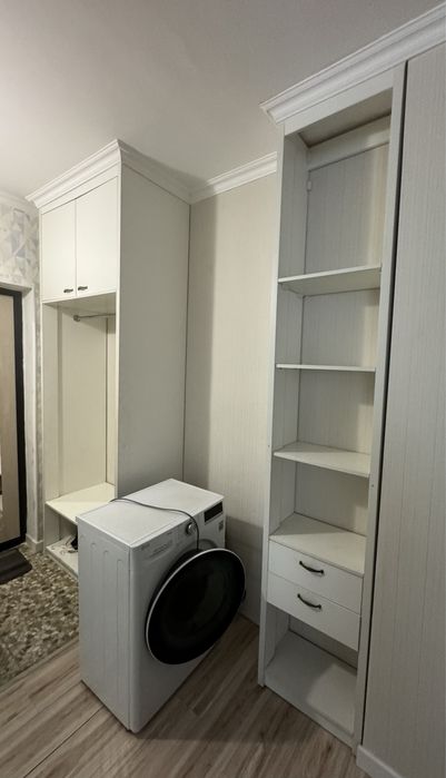 Два шкафа для прихожей