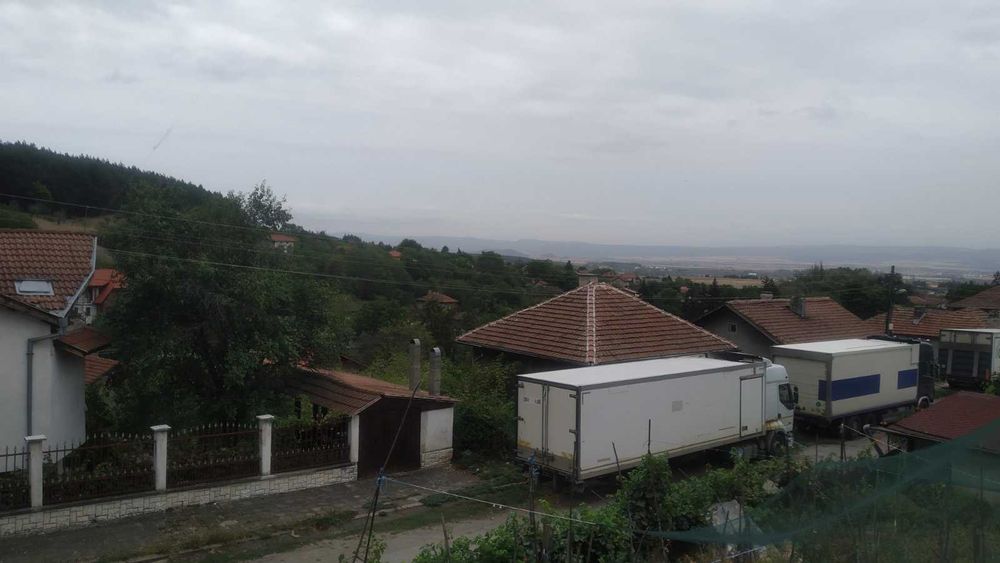 Продавам къща в с.Желява гр.София