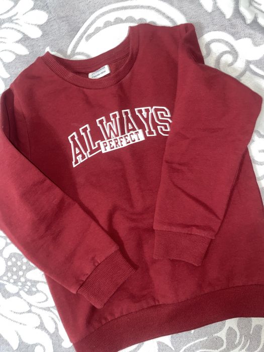 свитшот/толстовка красная