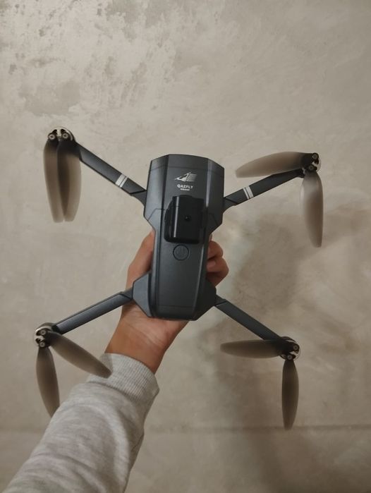 Дрон с камерами супер новый..
