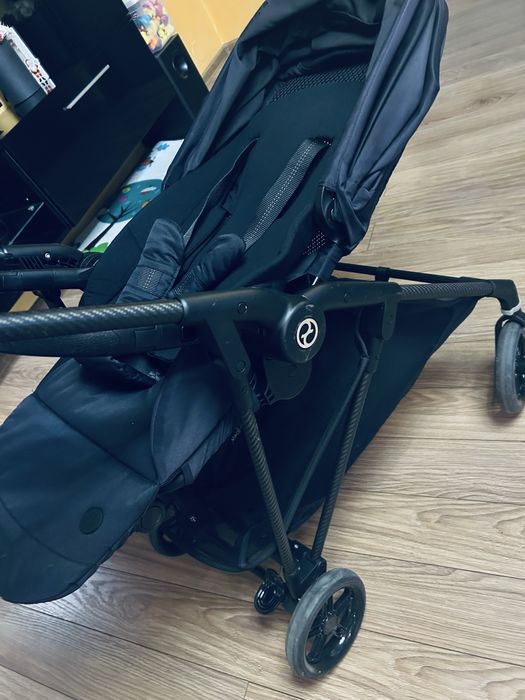Carucior cybex melio carbon negru