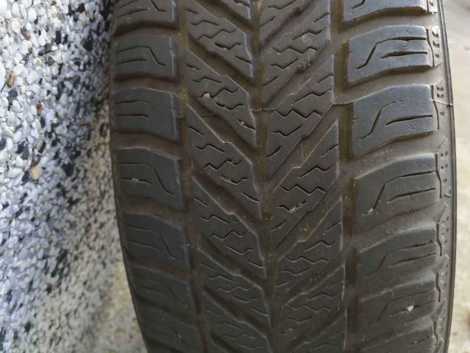 Зимни гуми 13" с джанти