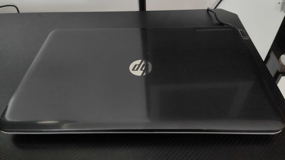 Laptop HP Pavilion Protect Smart, Intel Core i3 display 17 inch fisurat ,incarcator HP
