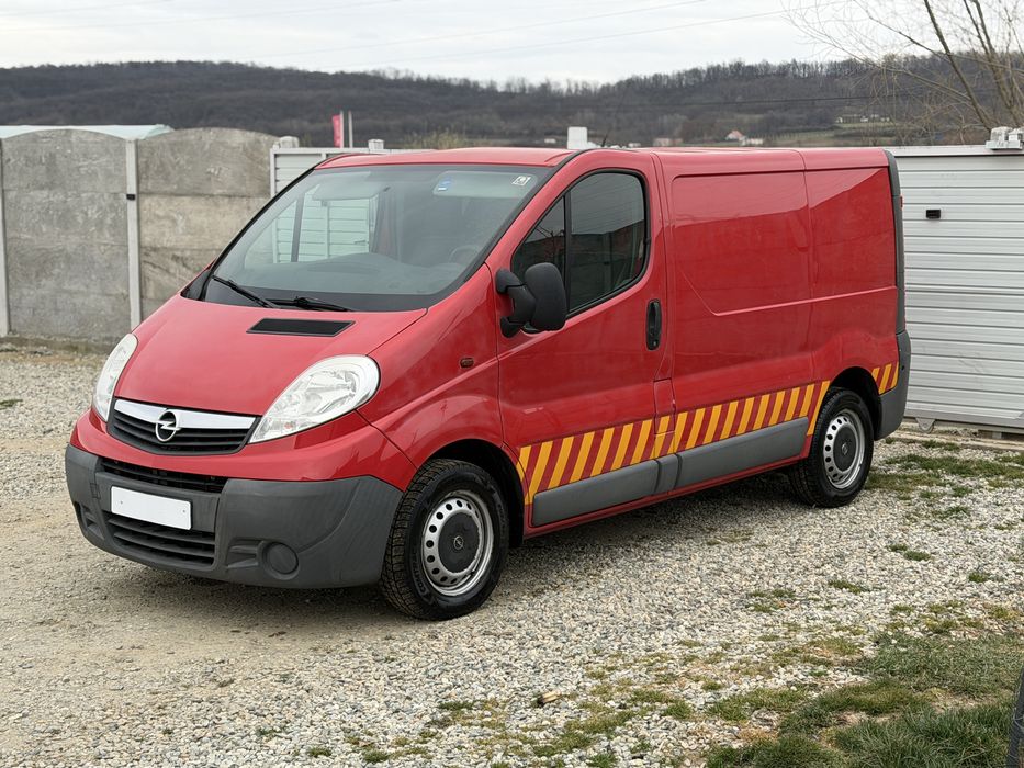 Opel Vivaro 2013/07 - 2.0 CDTI - 6+1 Trepte - A/C - 3 L  + Marfa -