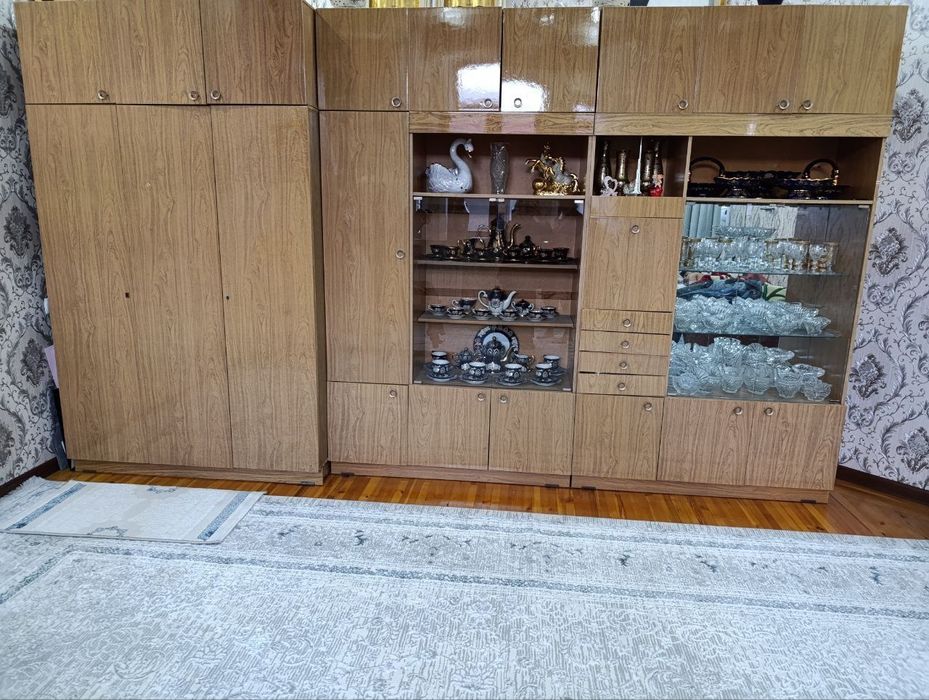 Стенка.        .