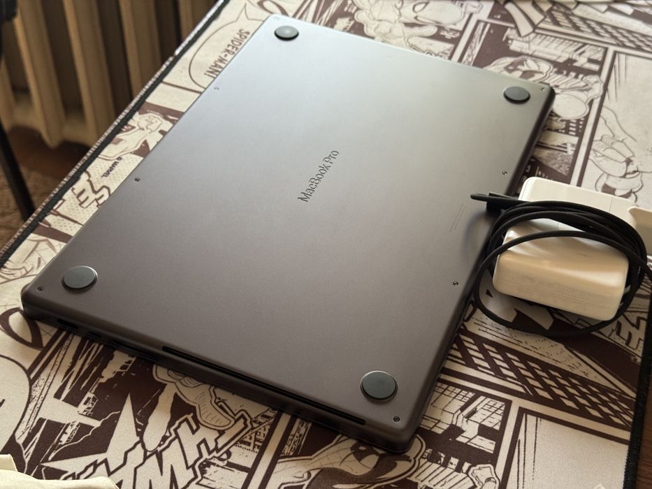 Macbook 16 pro 512/18