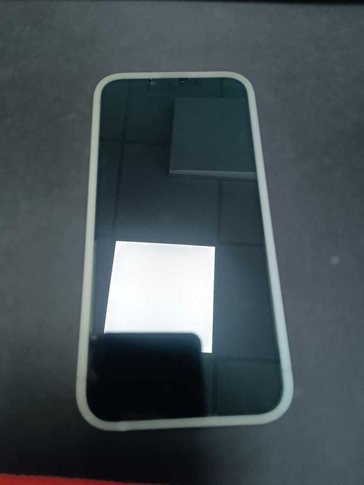Продам iPhone 13 128gb