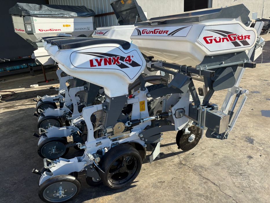 Semanatoare plante prasitoare 4 6 8 randuri cu dublu disc nou!!!