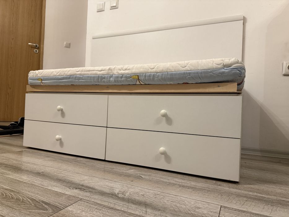 Детска кошетка с матрак и 4 бр. шкафчета