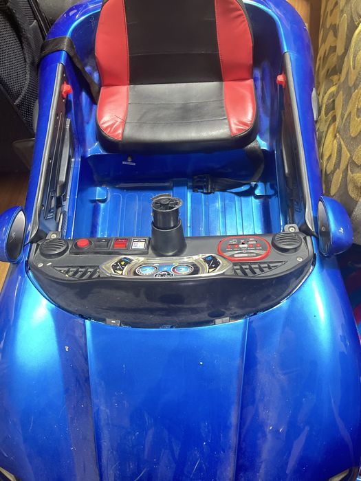 Ferrari F8 электромобиль