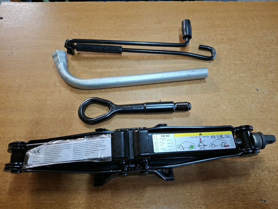 Cric cheie roti Vw Polo Audi A1 Ibiza 2012>